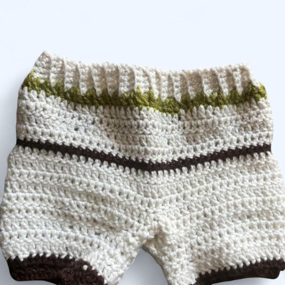 Boys Handmade 6-9 months crème crochet shorts with brown and green stripes